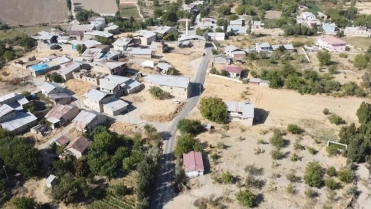 Elazığ'da 2 köyde çatılara kuruldu, artık kendi elektriklerini üretecekler