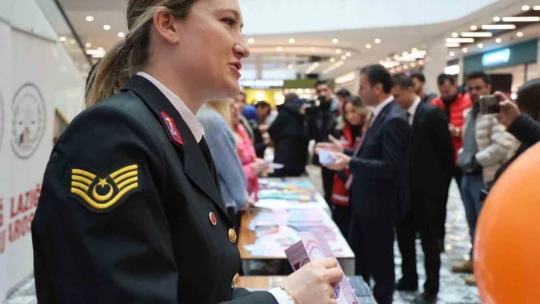 Elazığ'da 25 Kasım Kadına Yönelik Şiddetle Mücadele Günü etkinliği