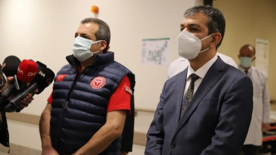 Elazığ'da 256 aşı odası kuruldu, sağlık çalışanları aşılanmaya başladı
