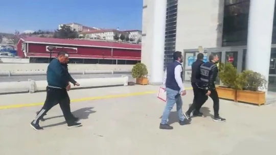 Elazığ'da 3 kişinin yaralandığı olayda, 2 şüpheli adliyeye sevk edildi