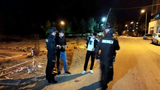 Elazığ'da 330 şahsın ve 70 aracın GBT kontrolü ve denetimi yapıldı