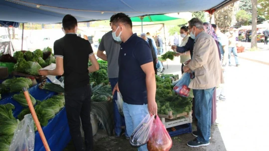 Elazığ'da 6 ayrı noktada pazar kuruldu, tedbirler alınarak açıldı