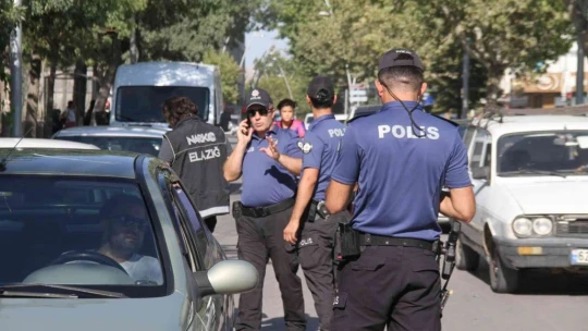 Elazığ'da Asayiş Uygulamaları Sürüyor
