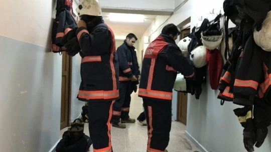 Elazığ'da ateşin kahramanı itfaiyeciler, haftada 160 yangına müdahale ediyor