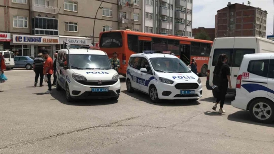 İstasyon Caddesinde Bıçaklı Kavga, 2 Ağır Yaralı