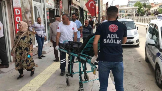 İstasyon Caddesinde Bıçaklı Kavga, 2 Ağır Yaralı
