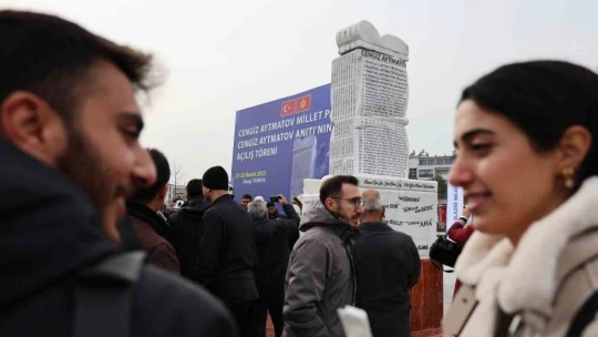 Elazığ'da Cengiz Aytmatov Parkı ve anıtı açıldı