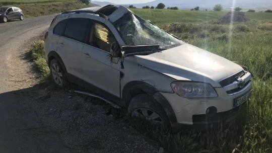 Elazığ'da cip takla attı, 1'i ağır 3 yaralı