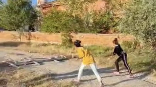Elazığ'da çocuklar survivor heyecanını kurdukları parkurda yaşıyor