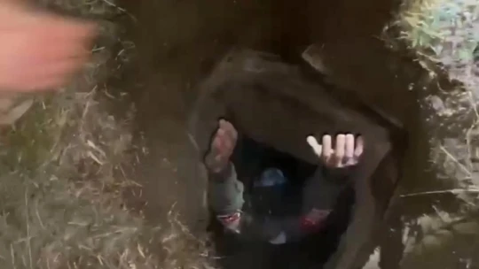 Elazığ'da defineciler açtıkları 3 metrelik çukurda yakalandı