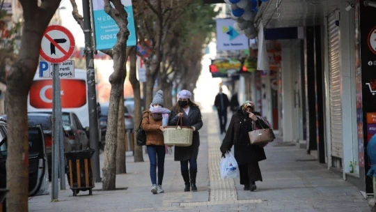 Elazığ'da depremi yaşayan vatandaşlar korku dolu anları anlattı