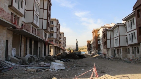 Elazığ'da dönüşüm sürüyor, binlerce konut hızla yükseliyor