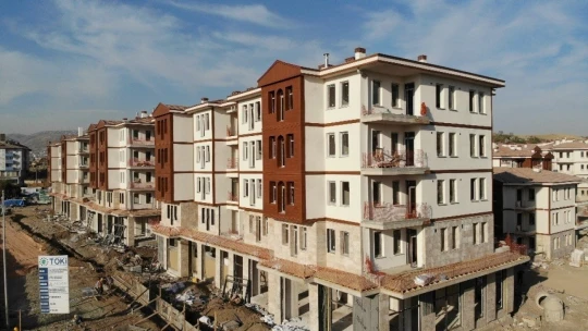 Elazığ'da dönüşüm sürüyor, binlerce konut hızla yükseliyor