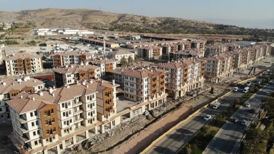 Elazığ'da dönüşüm sürüyor, binlerce konut hızla yükseliyor