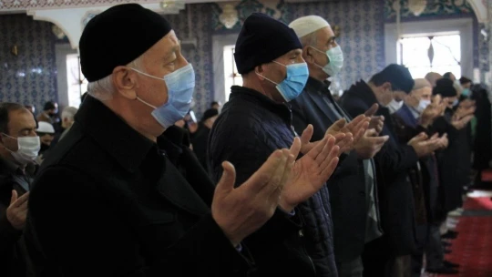 Elazığ'da eller semaya açıldı, 'yağmur' duası edildi