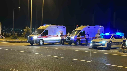 Elazığ'da hafif ticari araç ile otomobil çarpıştı: 2 yaralı