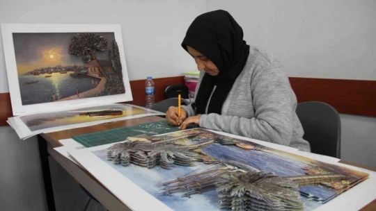 Elazığ'da Kadınlar, Halk Eğitim Merkezi'ndeki Kurslarda Hem Sosyalleşiyor Hem De Öğreniyor