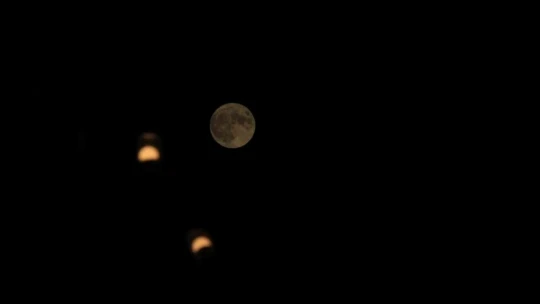 Elazığ'da kartpostallık Süper Ay manzarası