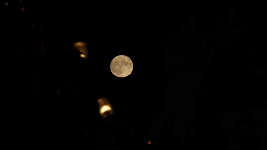 Elazığ'da kartpostallık Süper Ay manzarası