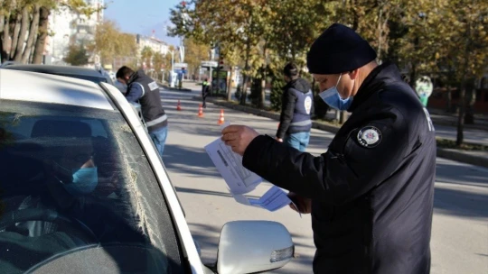 Elazığ'da kısıtlama kapsamında denetimler gün boyu sürdü