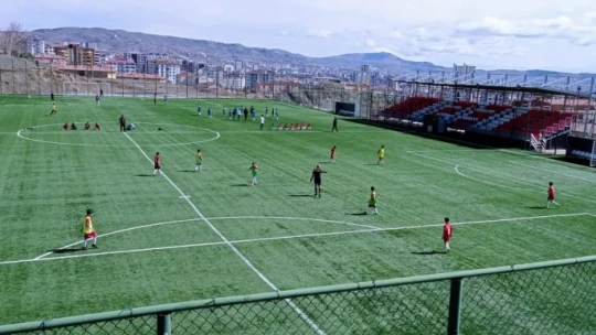 Elazığ'da Küçükler Futbol Şampiyonası başladı