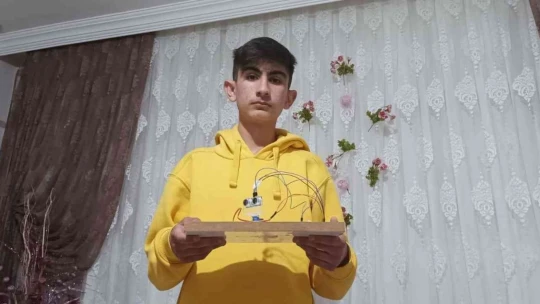 Elazığ'da lise öğrencisi havada, karada ve su altında cisim tespiti yapabilen radar geliştirdi