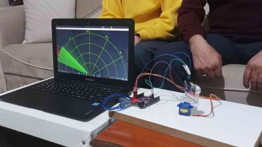 Elazığ'da lise öğrencisi havada, karada ve su altında cisim tespiti yapabilen radar geliştirdi