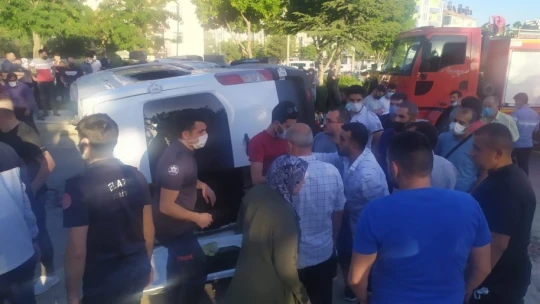 Elazığ'da minibüs, otomobil ve motosiklet kaza yaptı: 19 yaralı