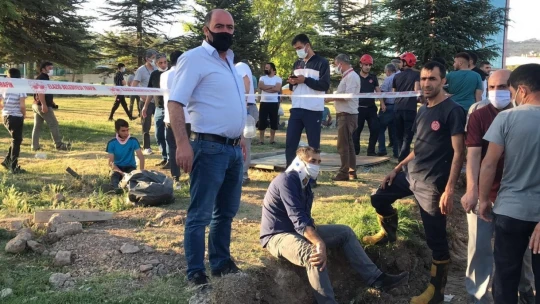 Elazığ'da minibüs, otomobil ve motosiklet kaza yaptı: 19 yaralı