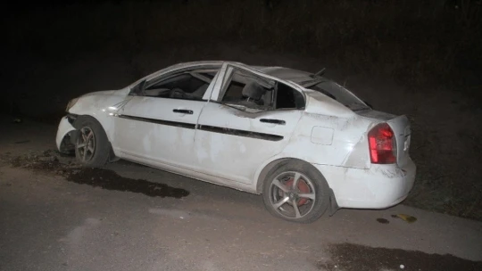 Elazığ'da otomobil takla attı: 4 yaralı