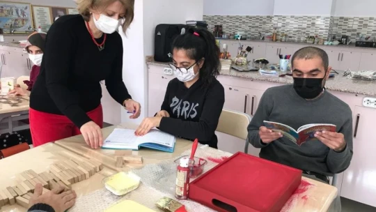 Elazığ'da Özel Çocuklar Hayata Tekrar Kazandırılıyor