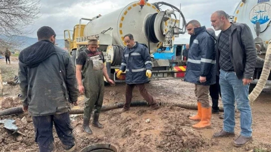 Elazığ'da sağanak sonrası evler ve tarım arazileri sular altında kaldı