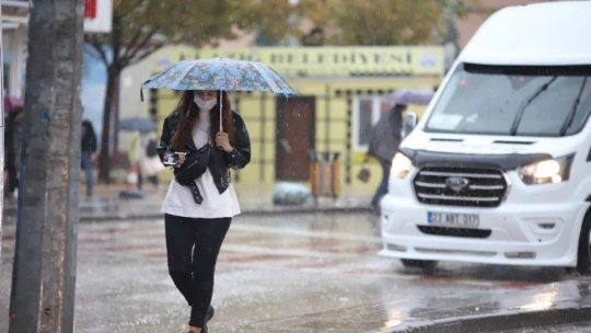 Elazığ'da sağanak yağış etkili oluyor