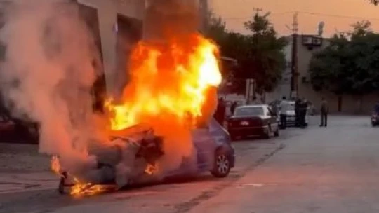 Elazığ'da seyir halindeki otomobil alev topuna döndü