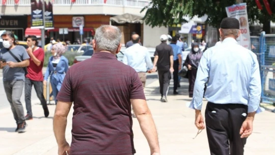 Elazığ'da sıcak hava etkisini sürdürüyor, termometreler yine 47'yi gördü