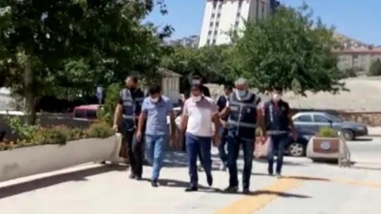 Elazığ'da silahla yaralama ile ilgili 3 şüpheli adliyeye sevk edildi