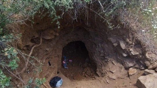 Elazığ'da şok baskın neye uğradıklarını şaşırdılar