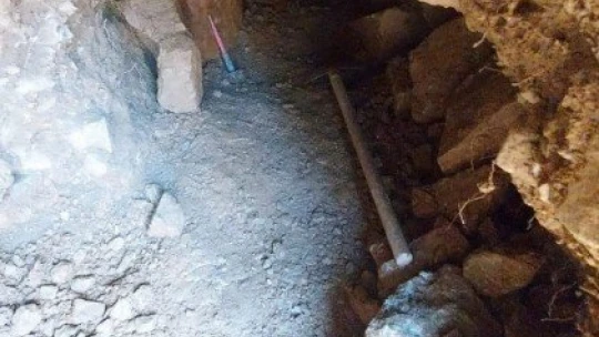 Elazığ'da şok baskın neye uğradıklarını şaşırdılar