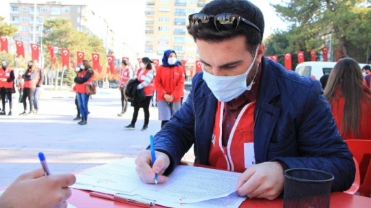 Elazığ'da sokağa çıkma kısıtlamasında 80 gönüllü kan verdi