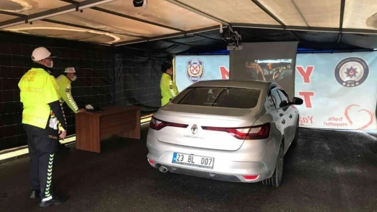 Elazığ'da sürücülere 'Bir Hareketine Bakar Hayat' eğitimi verildi