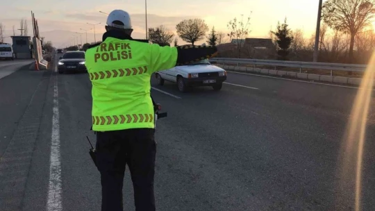 Elazığ'da sürücülere 'Bir Hareketine Bakar Hayat' eğitimi verildi