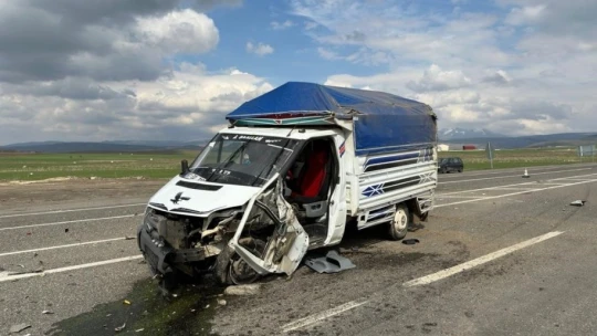 Elazığ'da trafik kazası: 1'i ağır 5 yaralı
