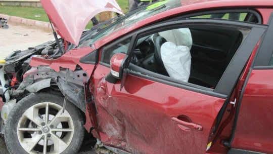 Elazığ'da trafik kazası: 3 yaralı
