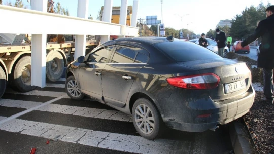 Elazığ'da zincirleme kaza, kazaları beraberinde getirdi, 18 araç karıştı