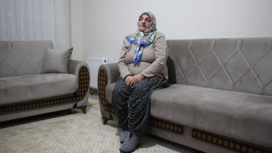 Elazığ depreminde kızını kaybeden anne: 'Deprem olalı bir yıl oldu, sanki kızımı yeni kaybettim'