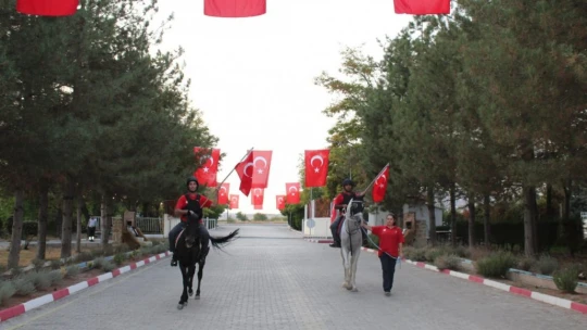 Elazığ Hipodromunda 100. yıl coşkusu
