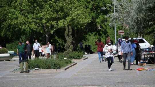 Elazığ'ın turizme açılan kapısı Harput'a ziyaretçiler gelmeye başladı