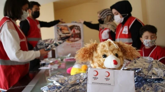 Elazığlı depremzede çocuklardan İzmirli akranlarına mektup