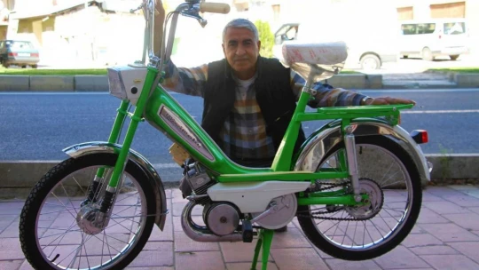 Zülfü Usta, 1951 Model Mini Mobilete Gözü Gibi Bakıyor