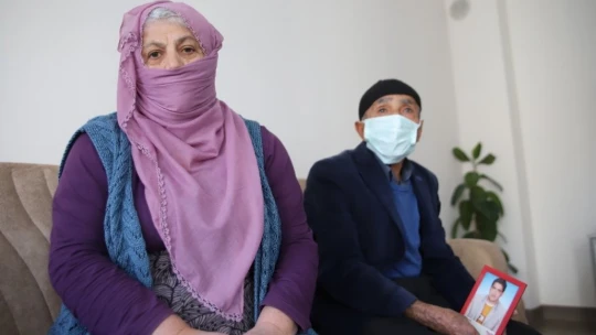 Evlerine kavuşan depremzedeler: 'Yapılanları görmeyenler var ama çok güzel iş başardılar'